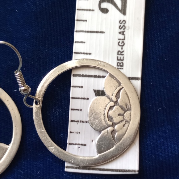 Vintage Sterling Silver Tudor Rose Dangle Earrings - Picture 6 of 11